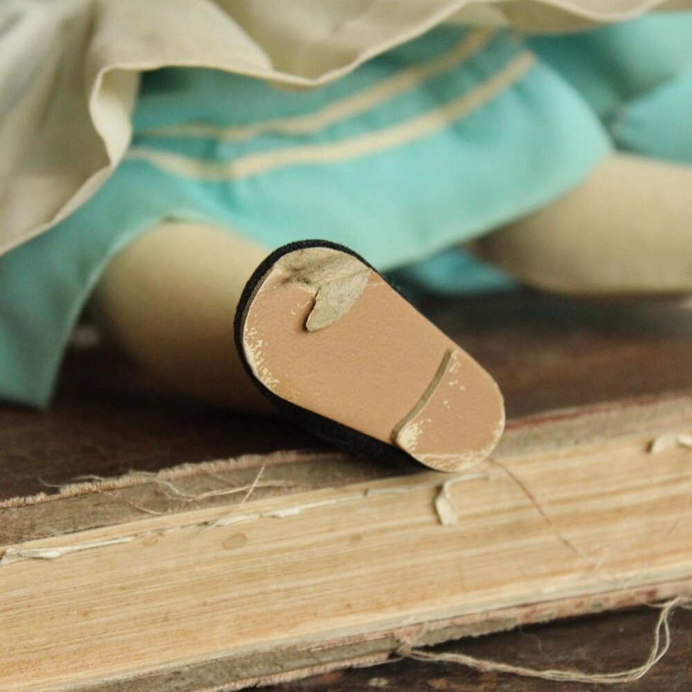 Vintage 1960s 1970s Madame Alexander Doll, Alice In Wonderland, Model # 1552 - Picture 13 of 13